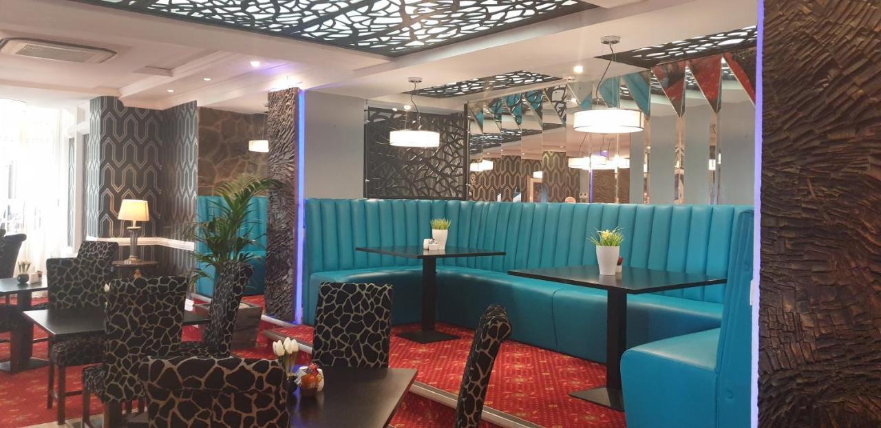 The Diplomat Hotel Restaurant & Spa Llanelli Dış mekan fotoğraf