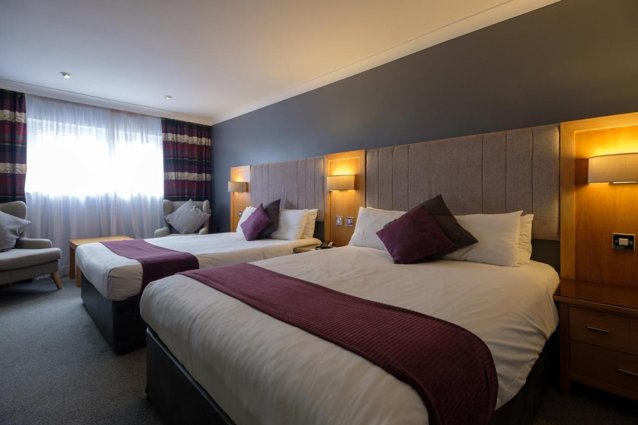 The Diplomat Hotel Restaurant & Spa Llanelli Dış mekan fotoğraf