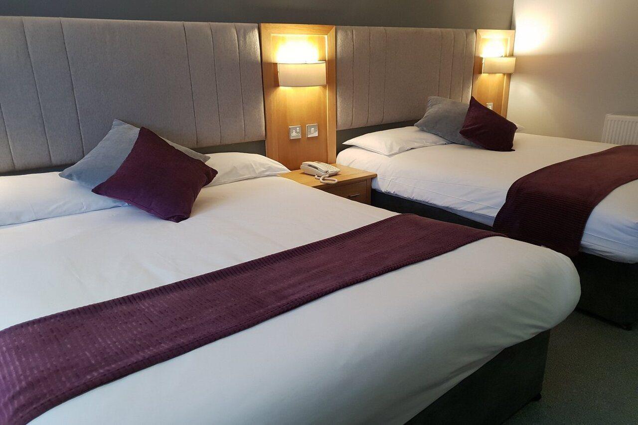 The Diplomat Hotel Restaurant & Spa Llanelli Dış mekan fotoğraf