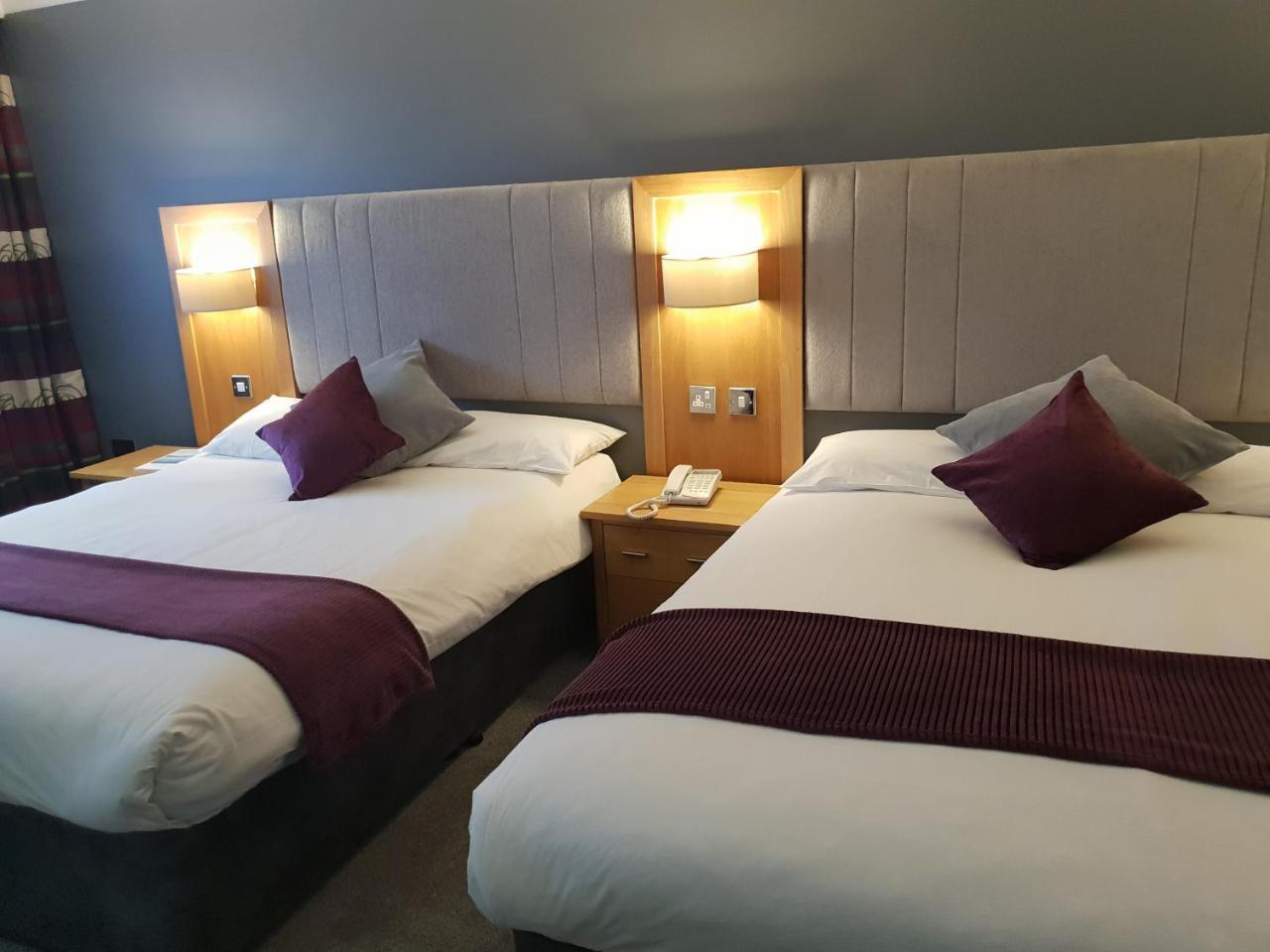 The Diplomat Hotel Restaurant & Spa Llanelli Dış mekan fotoğraf