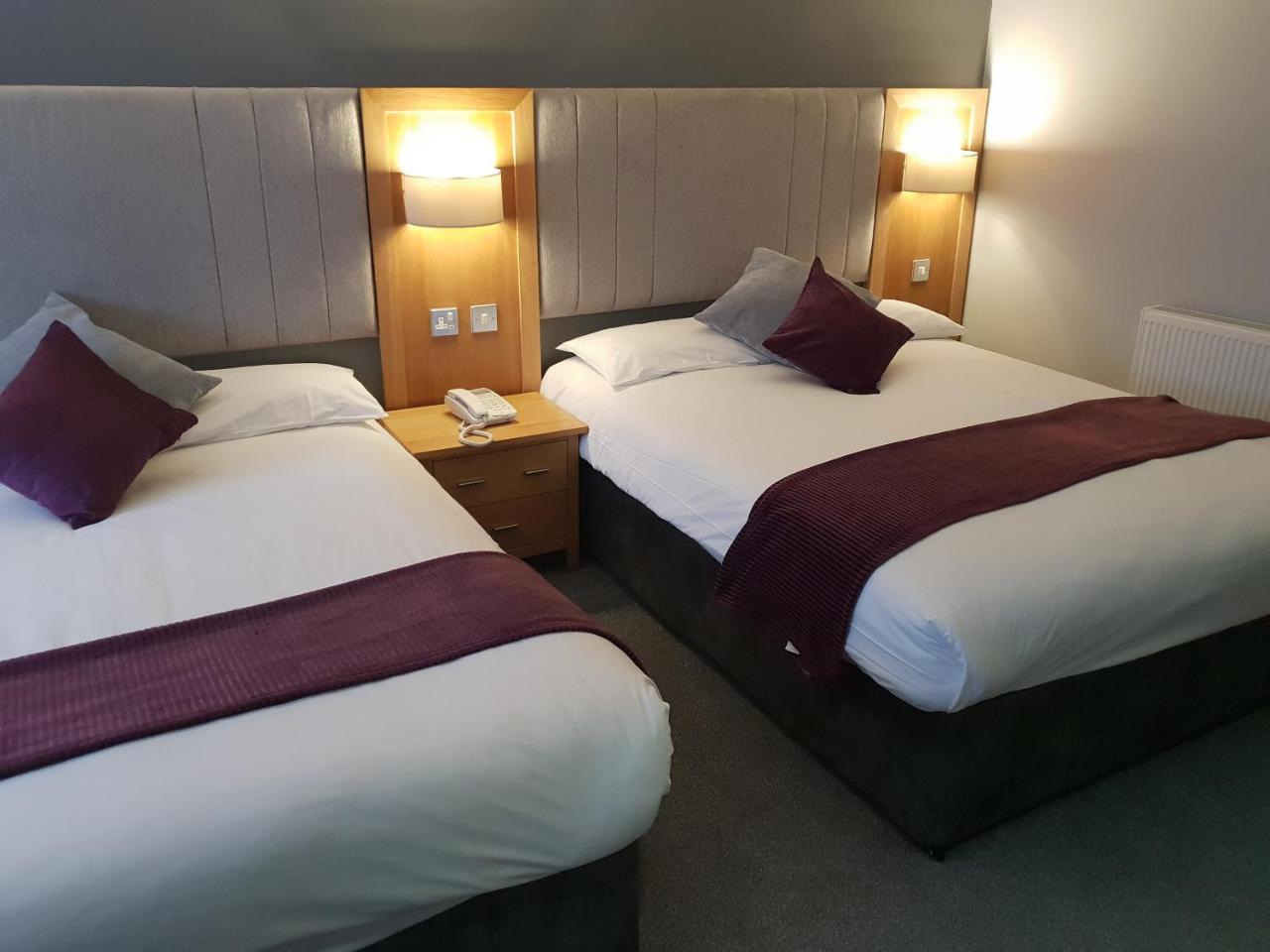 The Diplomat Hotel Restaurant & Spa Llanelli Dış mekan fotoğraf